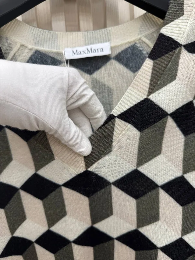 Джемпер MaxMara