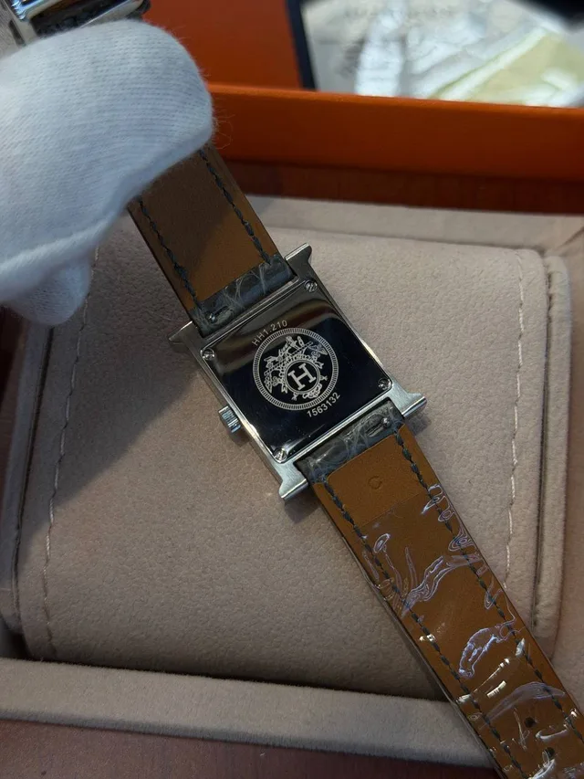 Часы HERMES