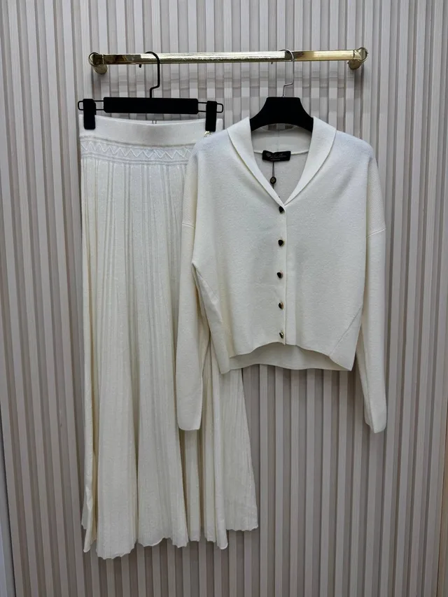 Костюм с юбкой Loro Piana