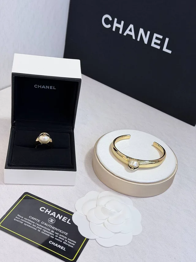 Кольцо Chanel