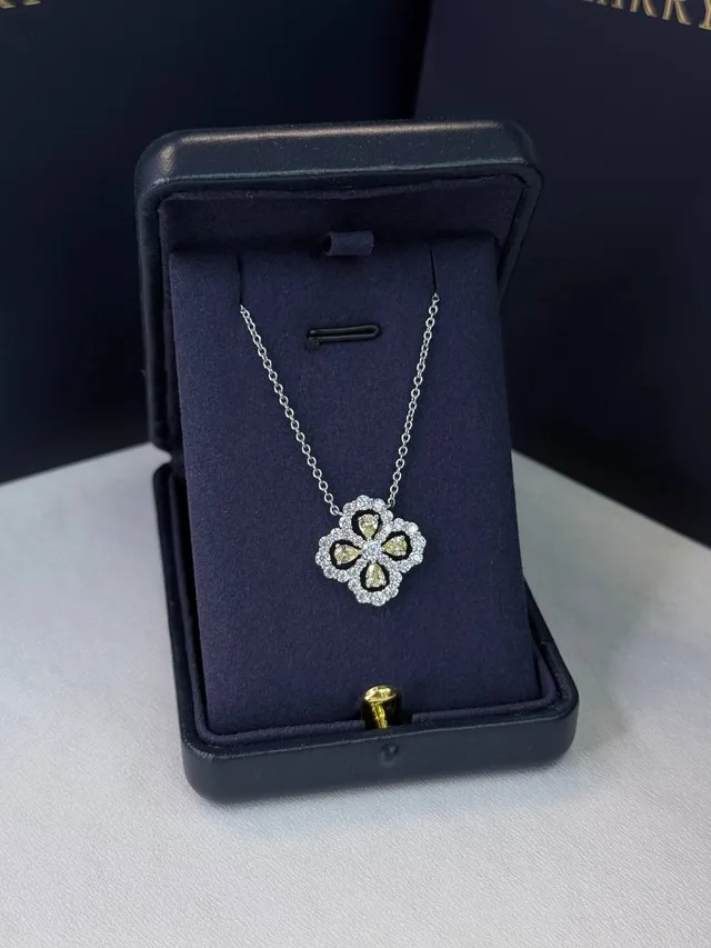 Подвеска Harry Winston