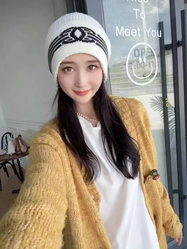 Зимняя Шапка от Chanel