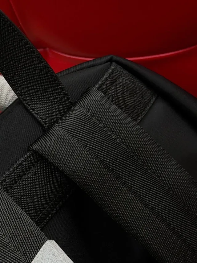 Рюкзак от Prada