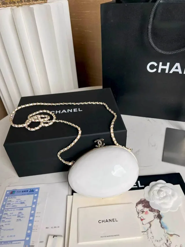 КЛАТЧ CHANEL