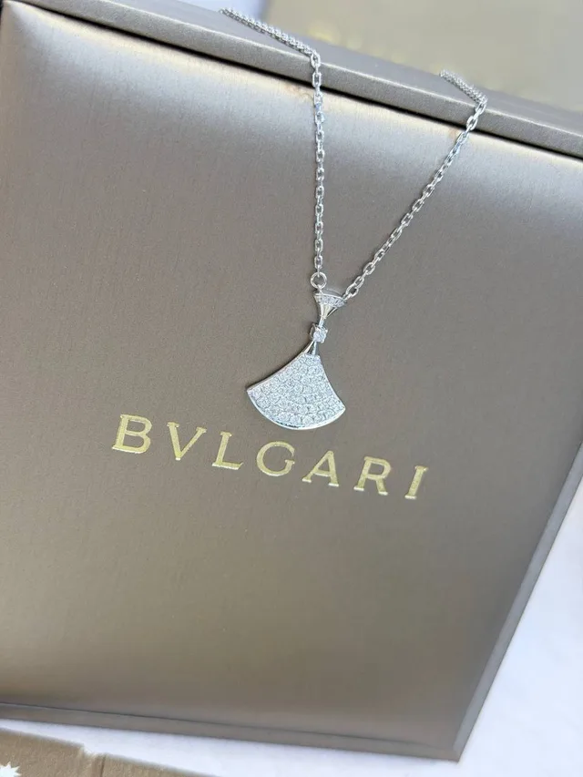 Колье Bvlgari
