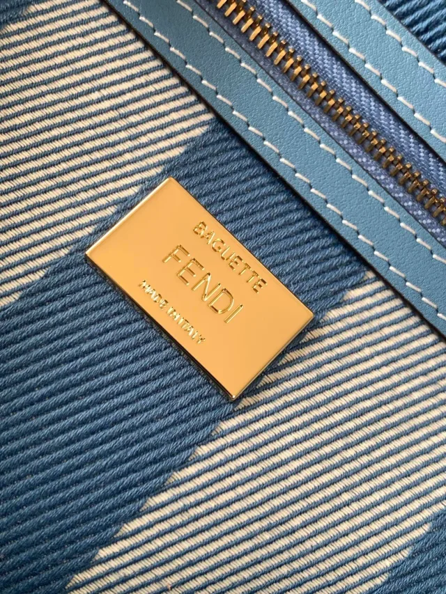Сумка Fendi Baguette