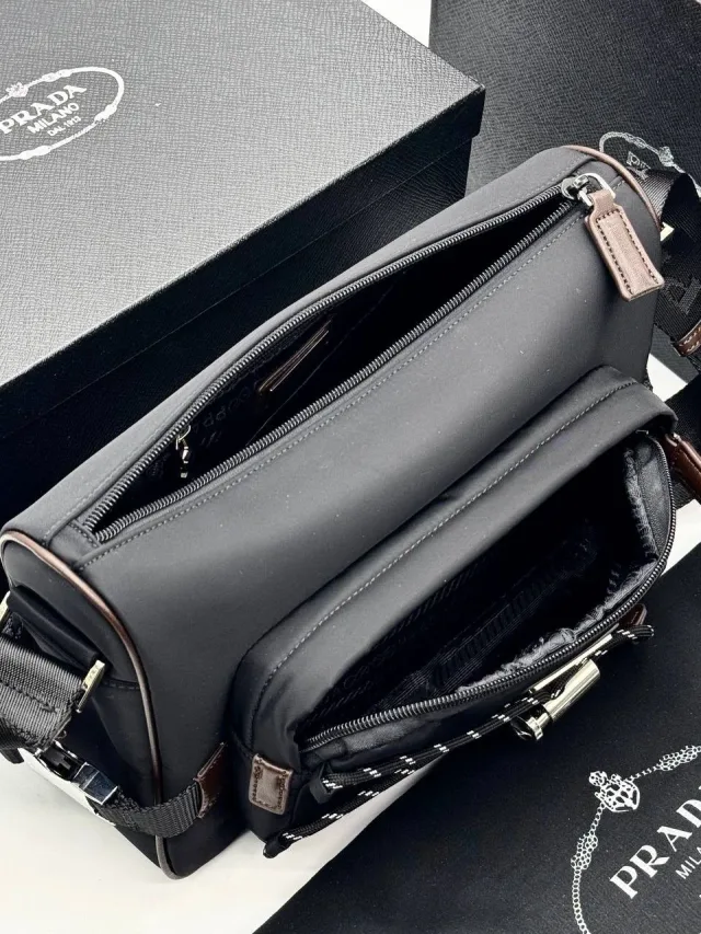 Сумка Prada