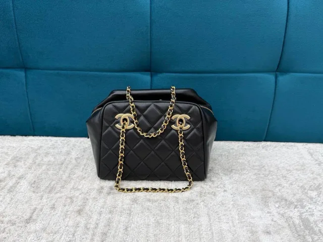 Сумка Chanel Bowling mini