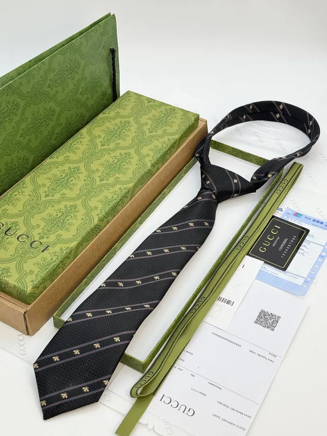 Галстук Gucci