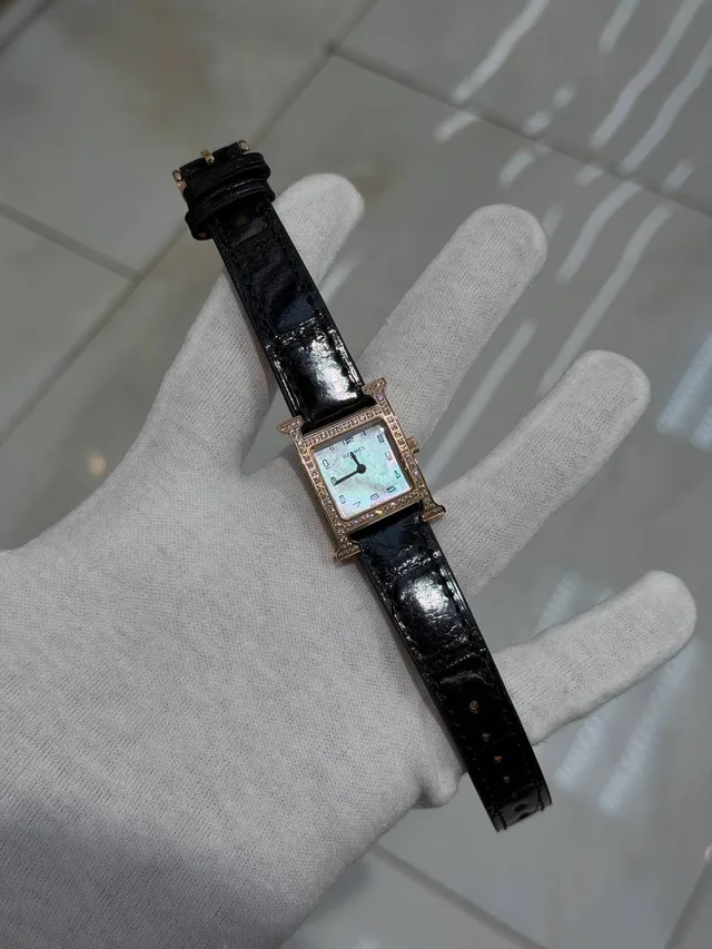 Часы HERMES
