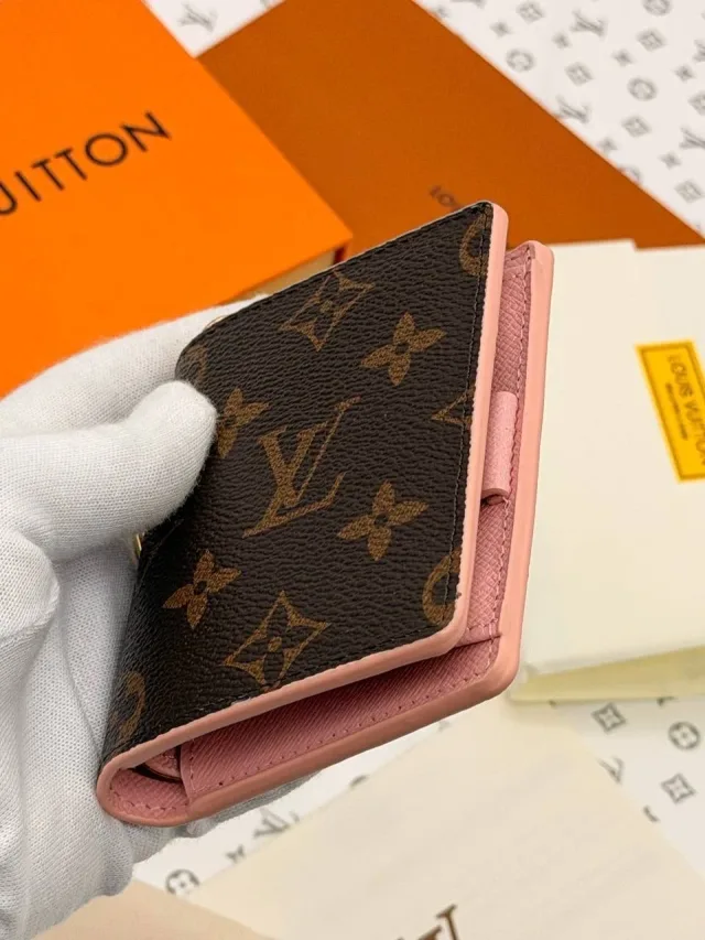 Кошелек Louis Vuitton