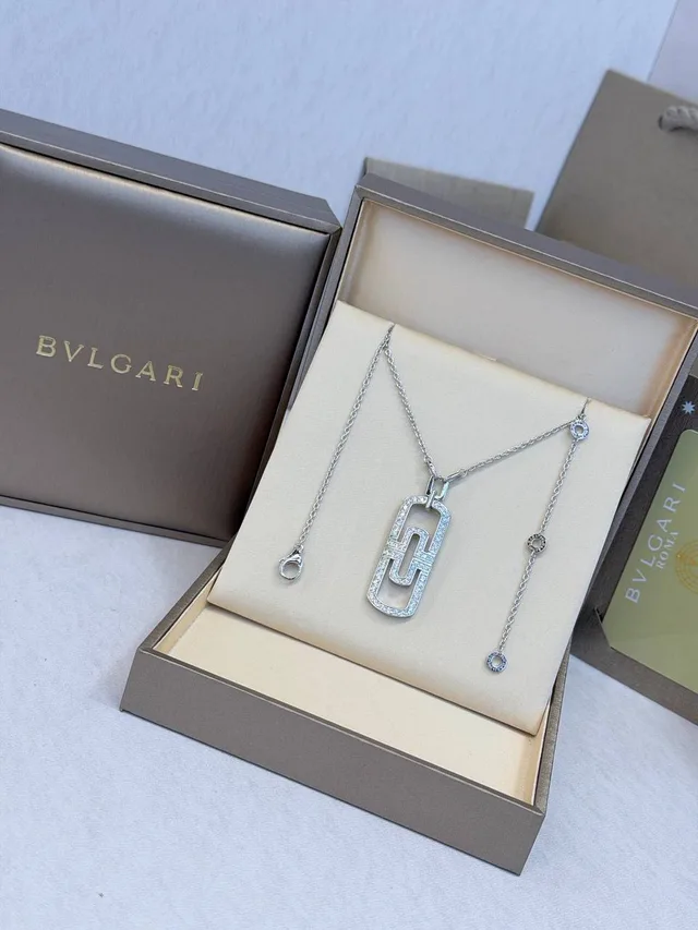 Подвеска Bvlgari
