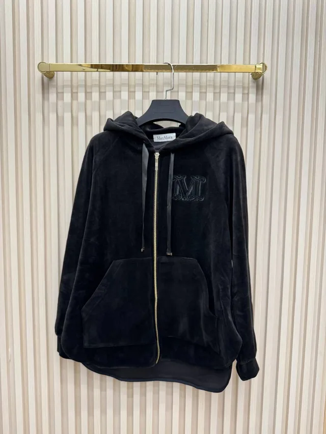 Костюм MaxMara