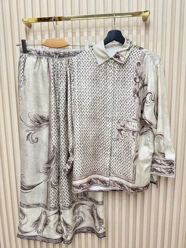Костюм MAX MARA