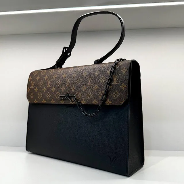 Мужской портфель Louis Vuitton