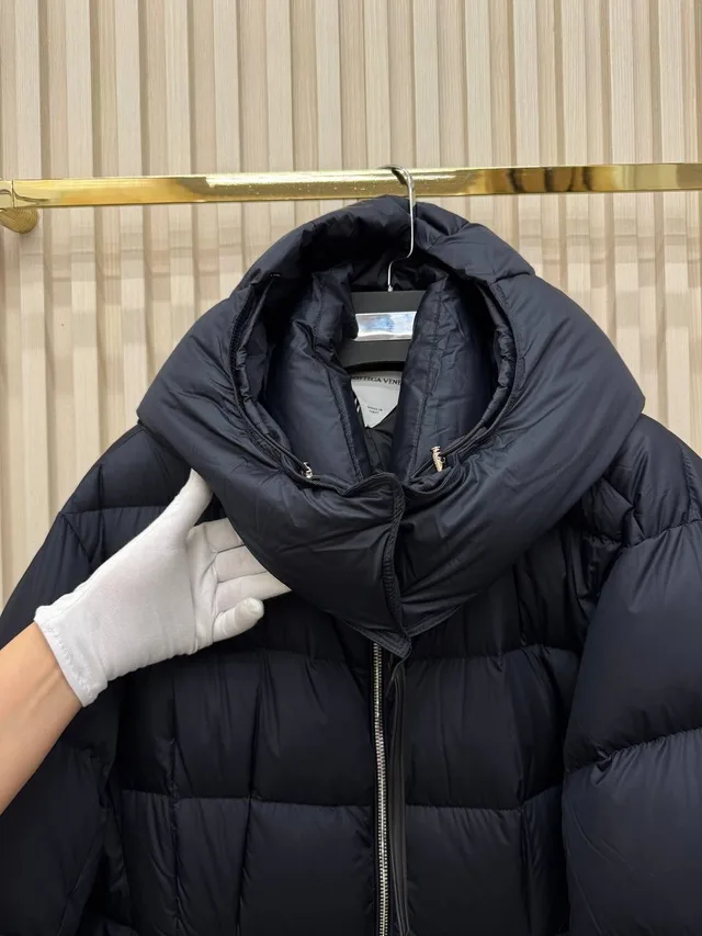 Пуховик Bottega Veneta
