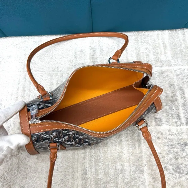 Сумка Goyard Bonbonnière
