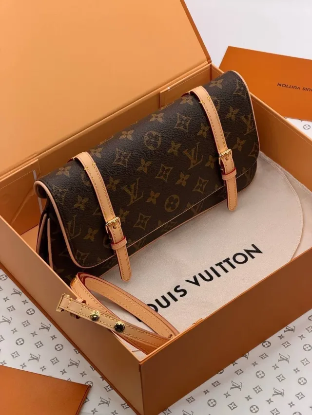 Сумка Louis Vuitton Marelle