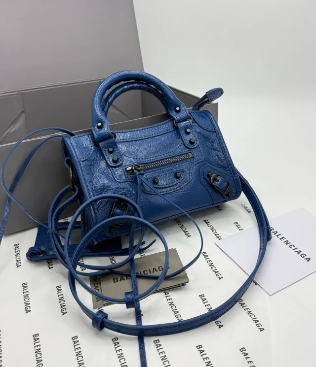 BALENCIAGA S