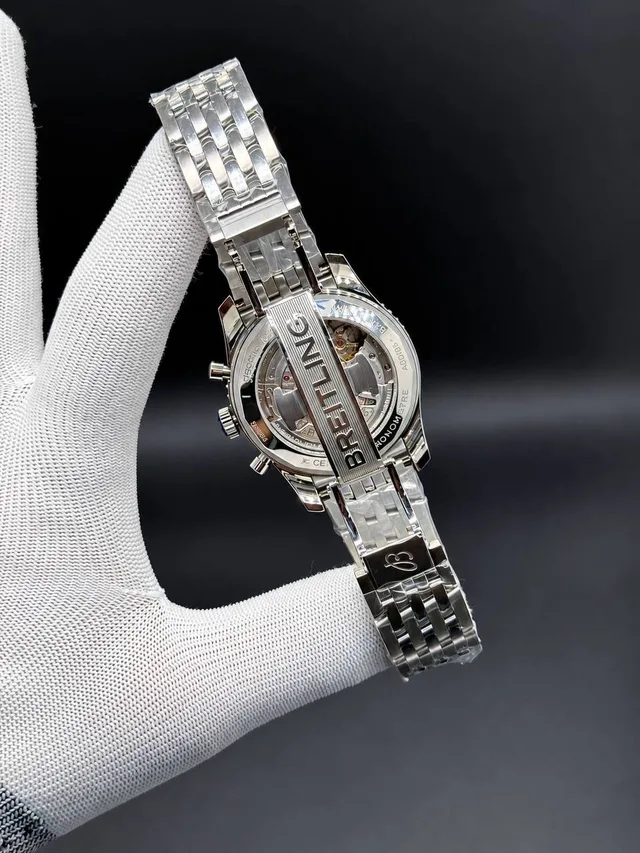 Часы Navitimer Chronograph