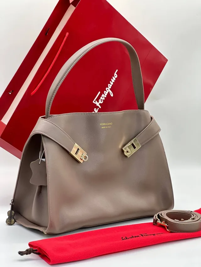Сумка Salvatore Ferragamo