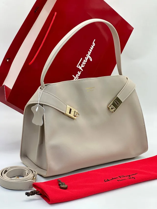 Сумка Salvatore Ferragamo