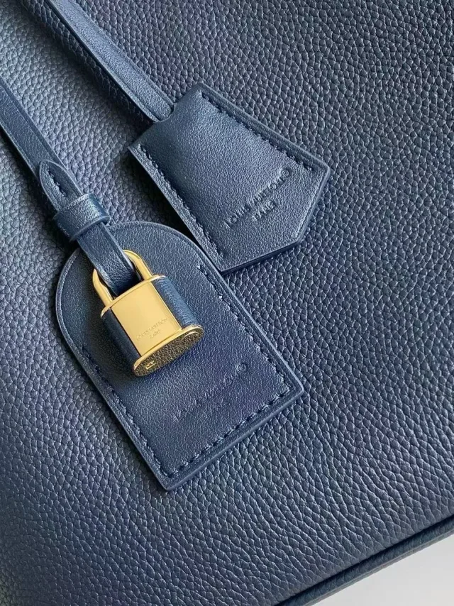 Сумка Louis Vuitton