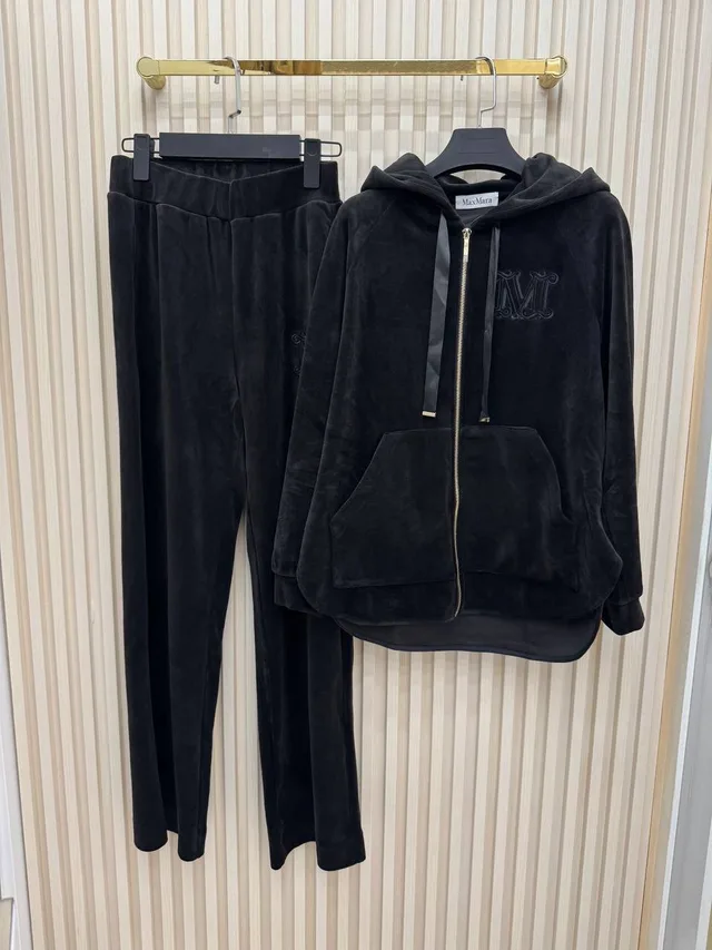 Костюм MaxMara