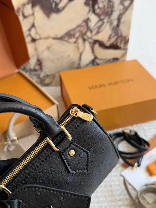 Сумка Louis Vuitton