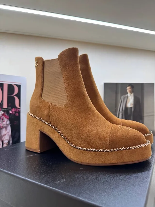 Ботинки Chanel