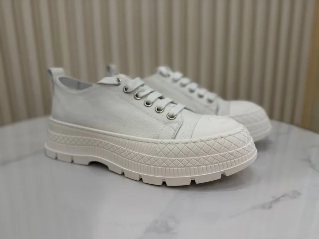 Кроссовки Chanel