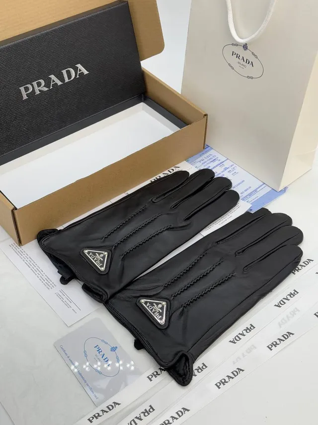 Зимние Кожанные Перчатки PRADA