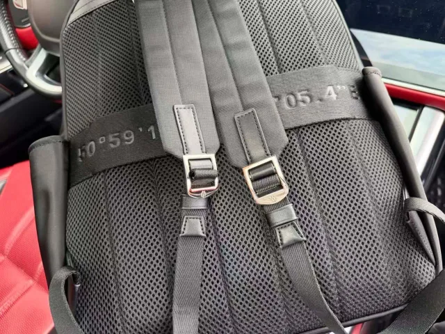 Рюкзак от Rimowa