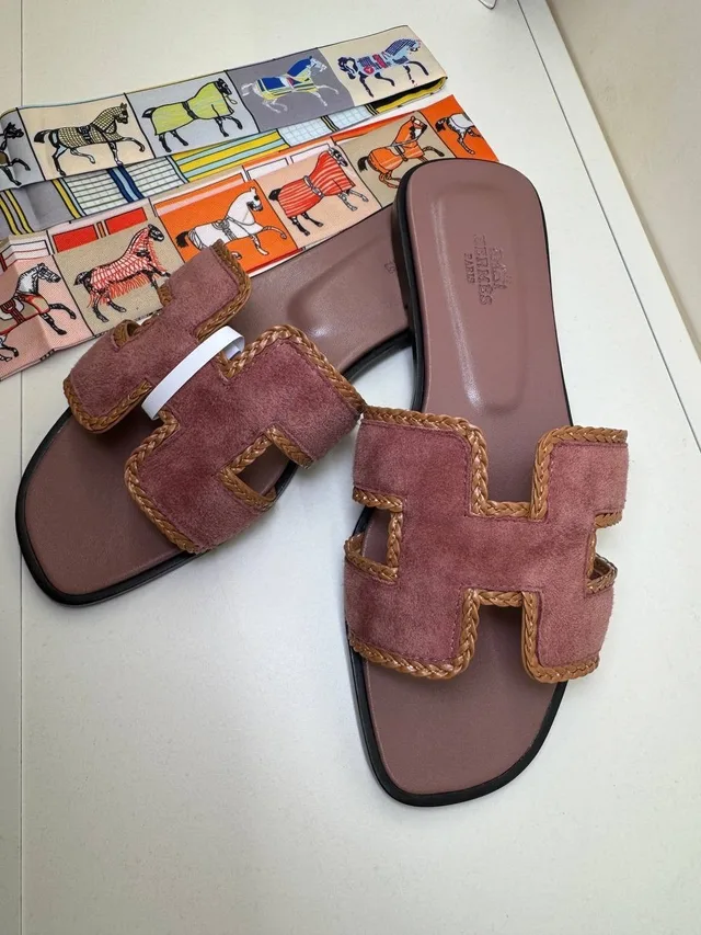 Шлепанцы Hermes