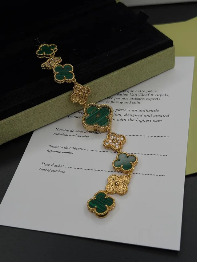 Часы Van Cleef Arpels