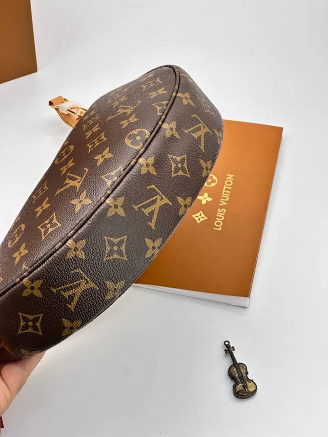 Сумка Louis Vuitton