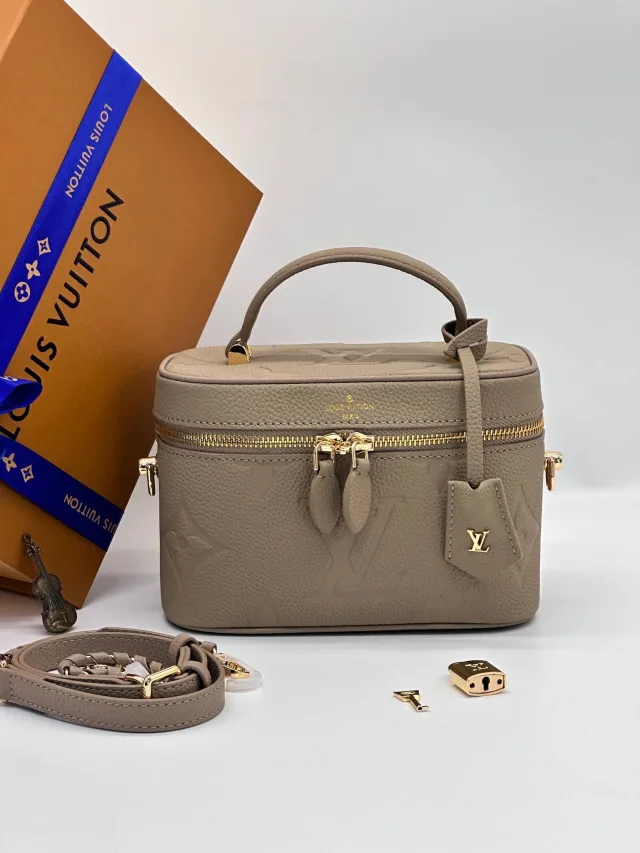 Косметичка Louis Vuitton