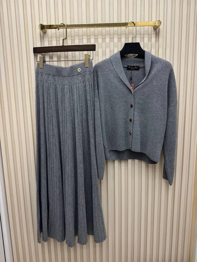 Костюм с юбкой Loro Piana