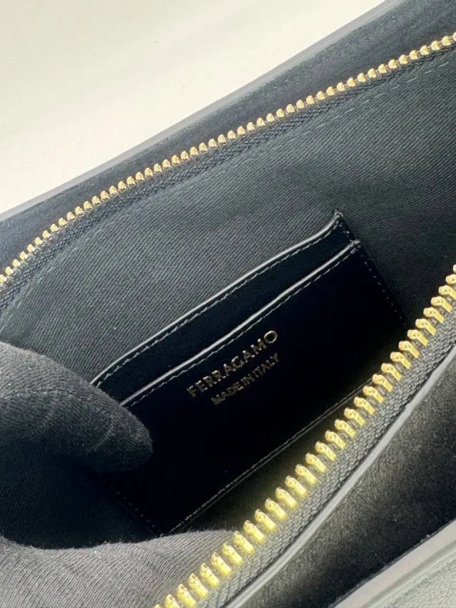 Сумка Ferragamo