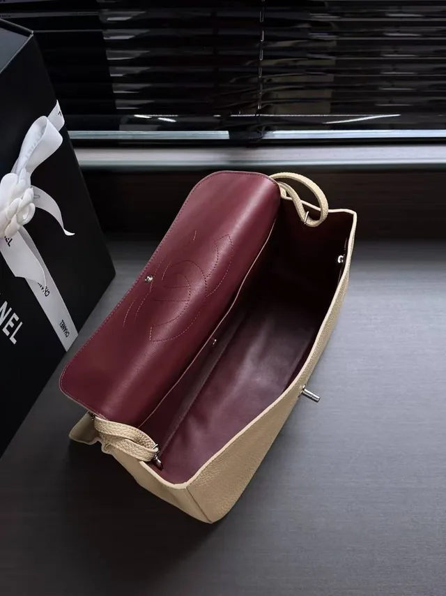 Сумка Chanel фурнитура серебро