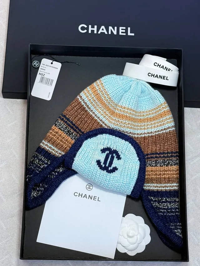 Зимняя Шапка от Chanel