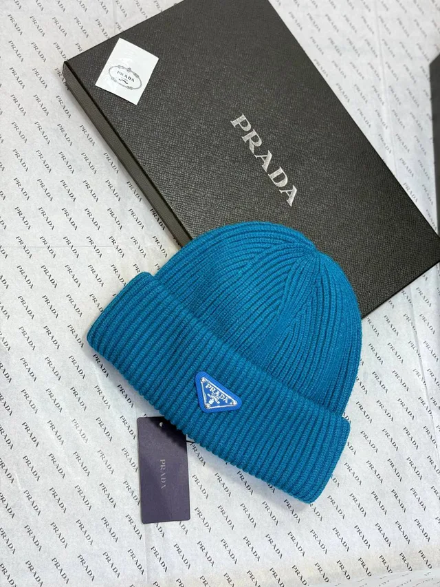 Зимняя Шапка Prada