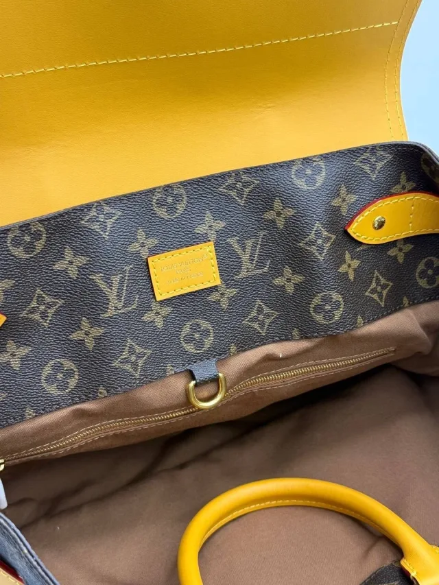 Сумка Louis Vuitton