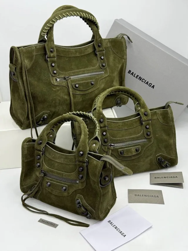 BALENCIAGA