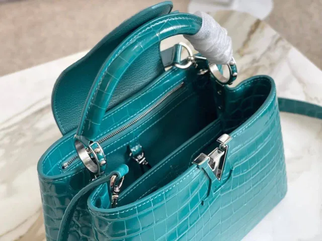 Louis Vuitton Capucines