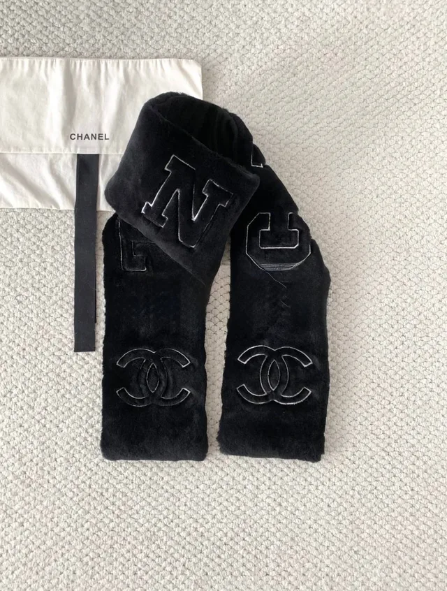 Шерстяной шарф Chanel
