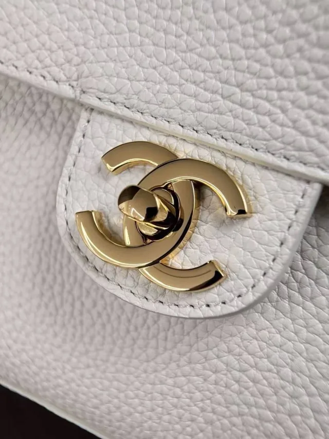 Сумка Chanel золотая фурнитура