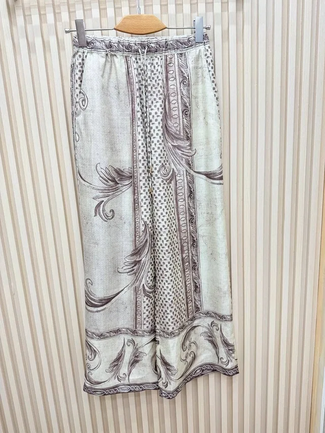 Костюм MAX MARA