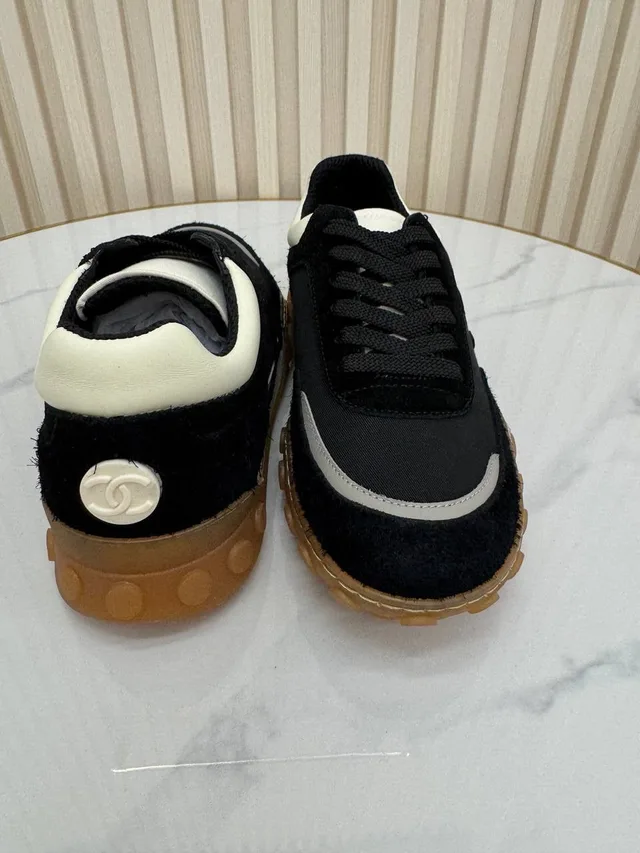 Кроссовки Chanel