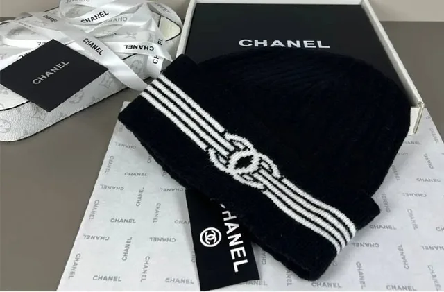 Зимняя Шапка от Chanel